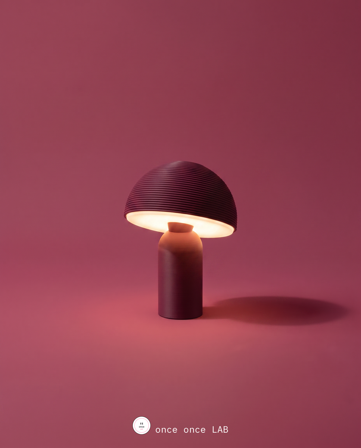 Lámpara de Mesa Domo — Minimalista Cálida para Buró (Vino) — vista 3 | once once LAB