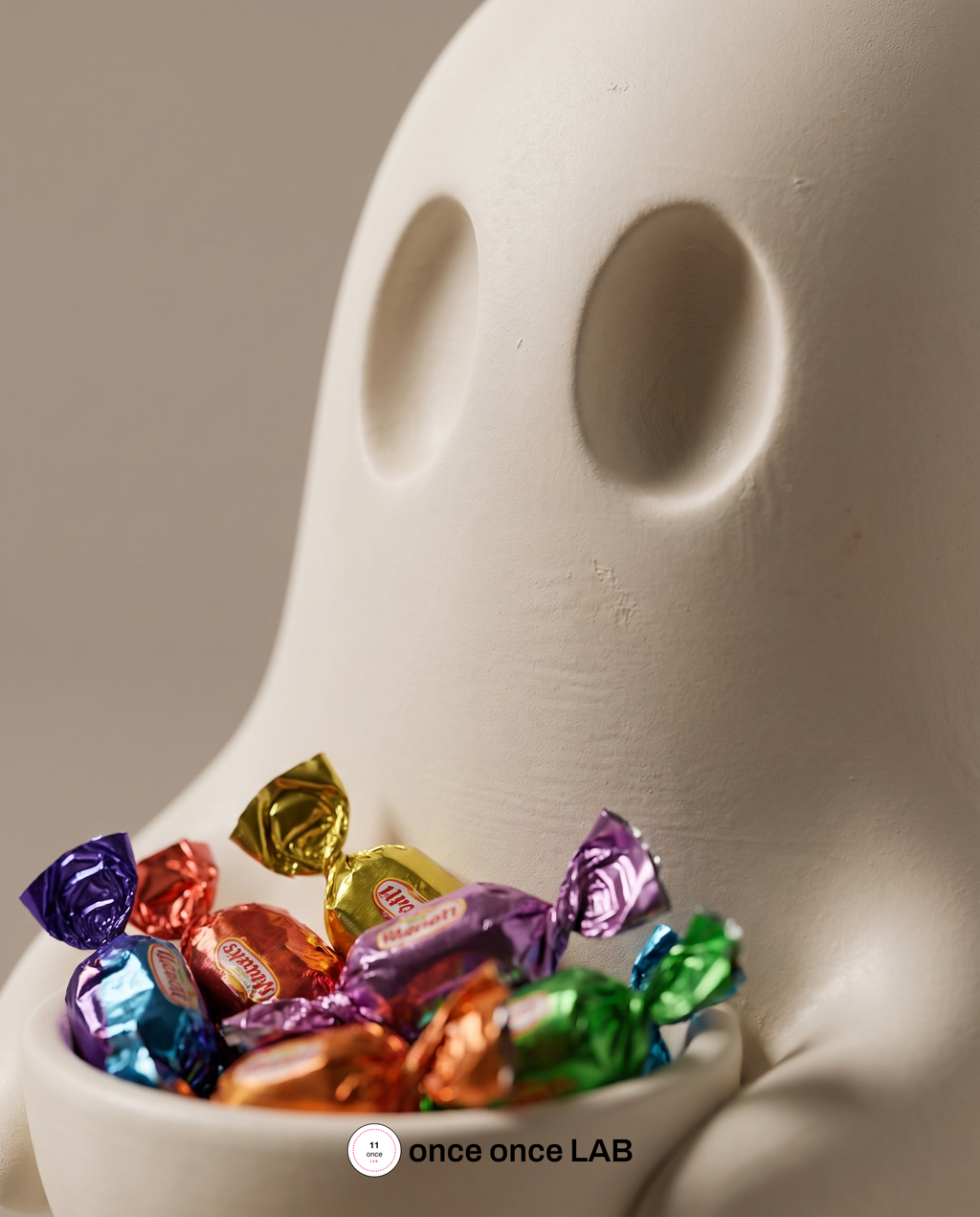 Fantasma Dulcero — Bowl Decorativo de Halloween — vista 3 | once once LAB