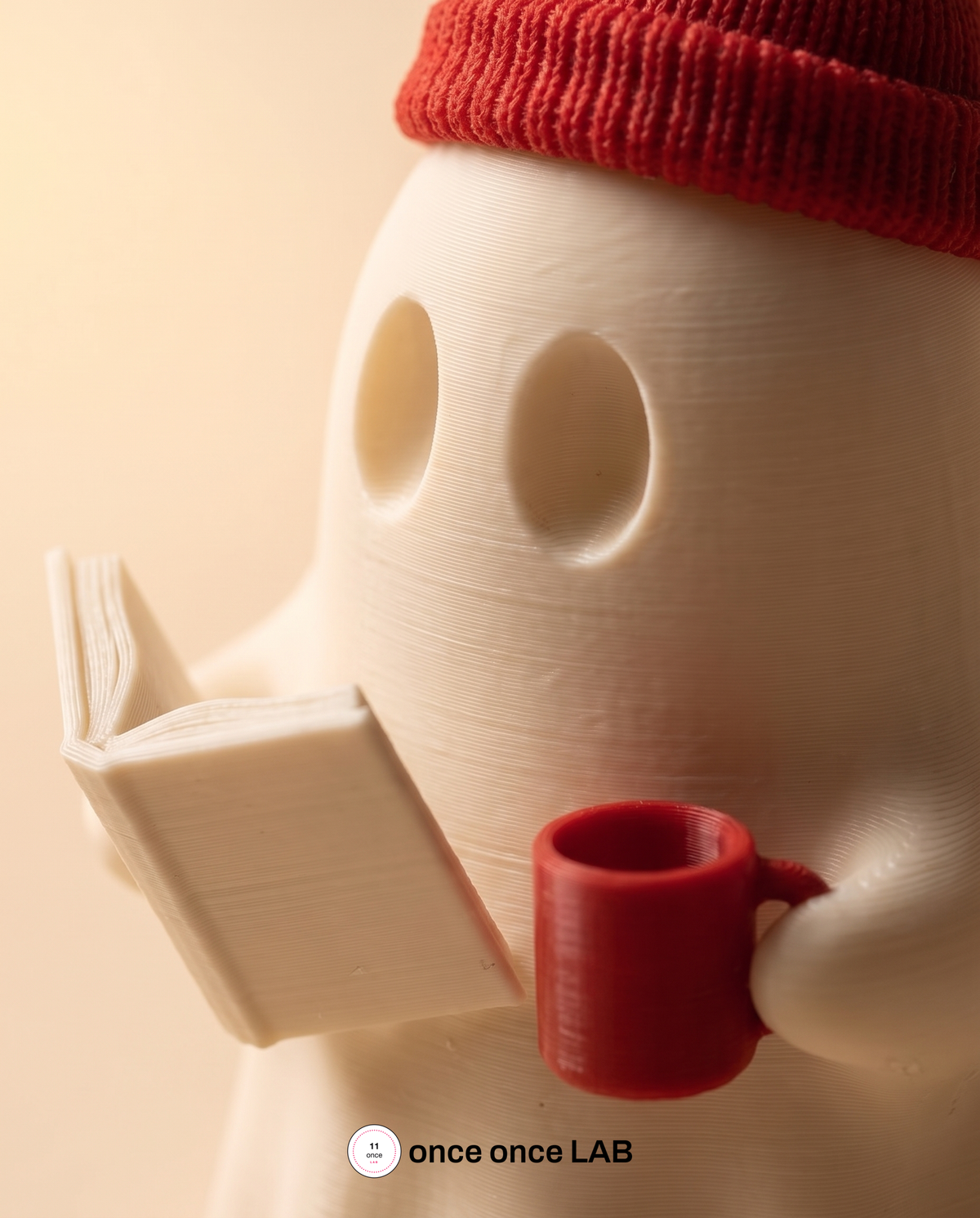 Fantasma Lector con Gorro — Figura Decorativa — vista 3 | once once LAB