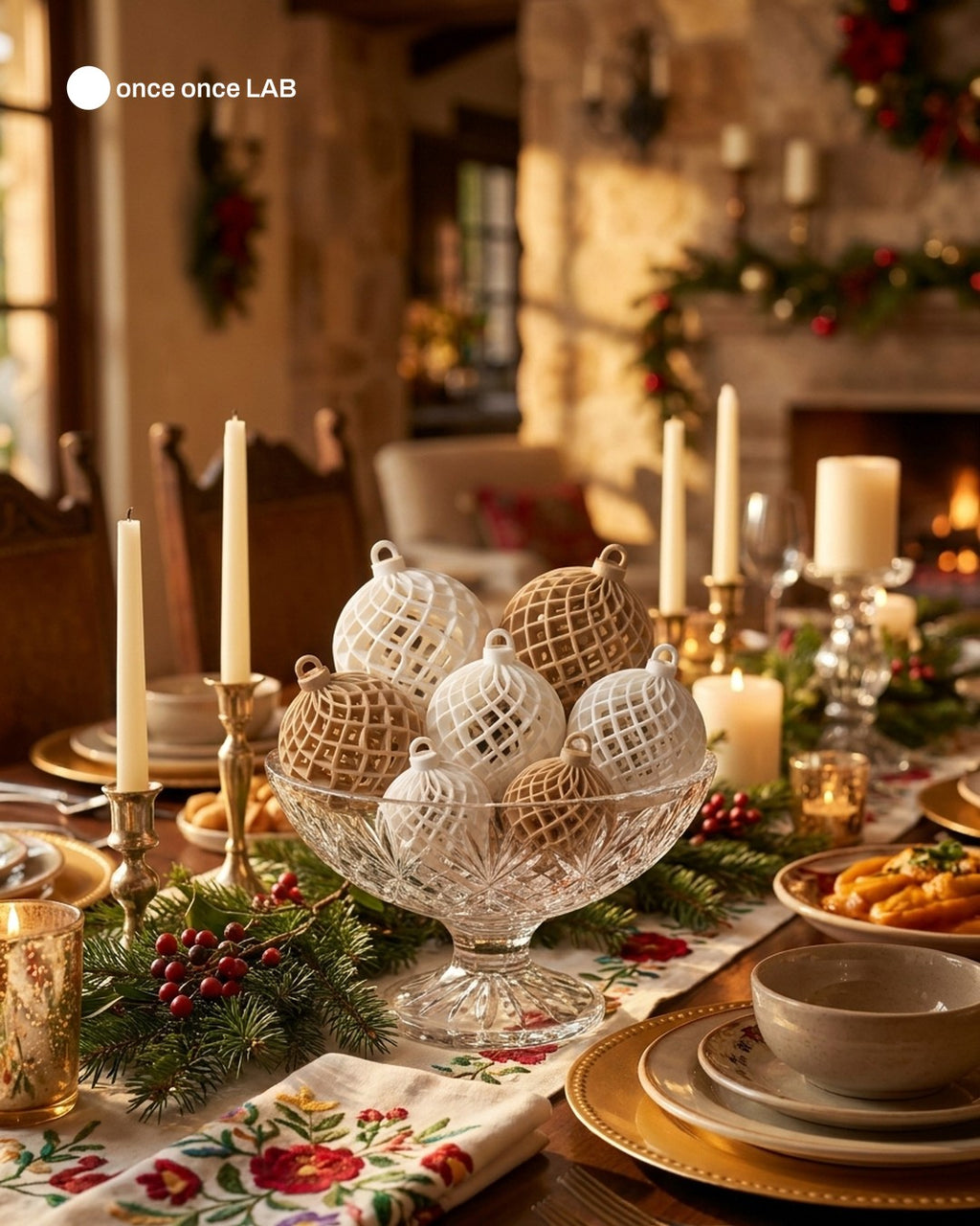 Set de 7 Esferas Lattice Champagne y Perla — Adornos Navideños 6, 8 y 10 cm — Once Once Lab