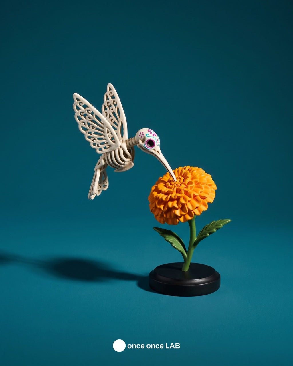 Colibrí Esquelético en Cempasúchil — Figura para Ofrenda de Día de Muertos — once once LAB