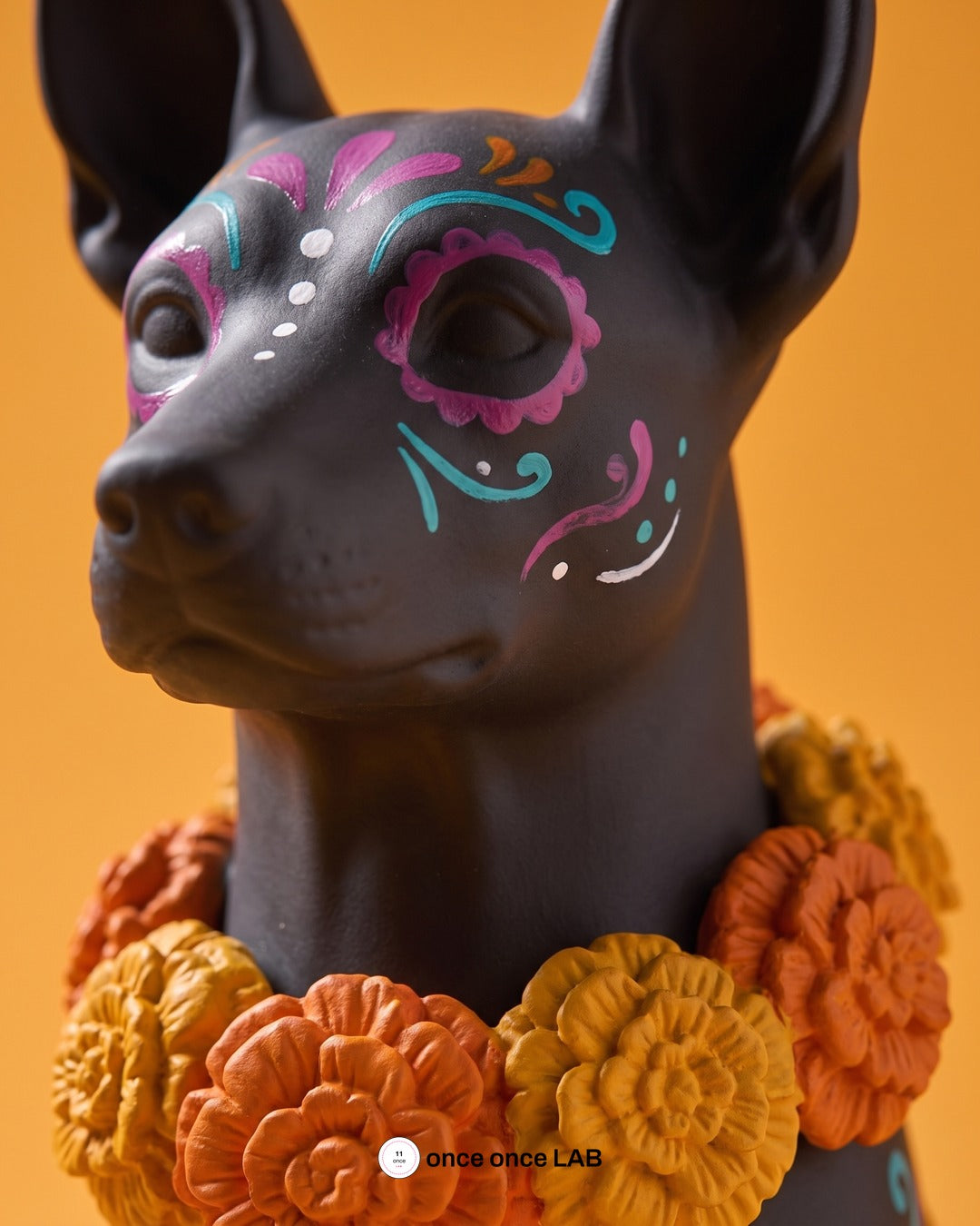 Xoloitzcuintle Guía de Almas — Figura para Ofrenda de Día de Muertos — once once LAB