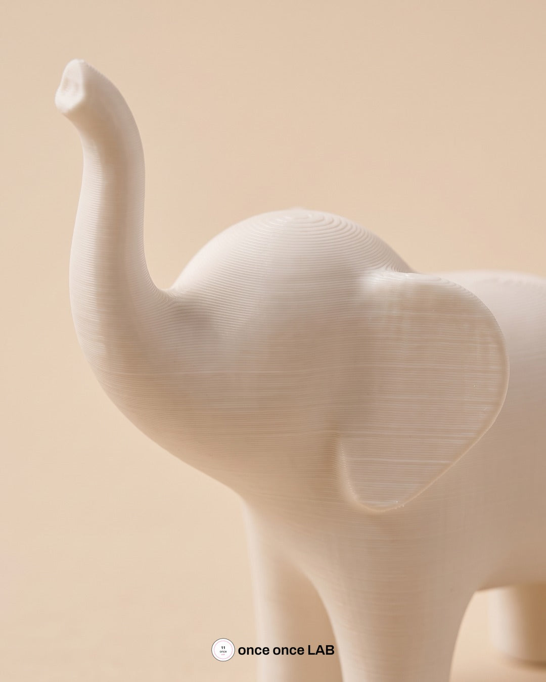 Elefante Nórdico, detalle del acabado mate