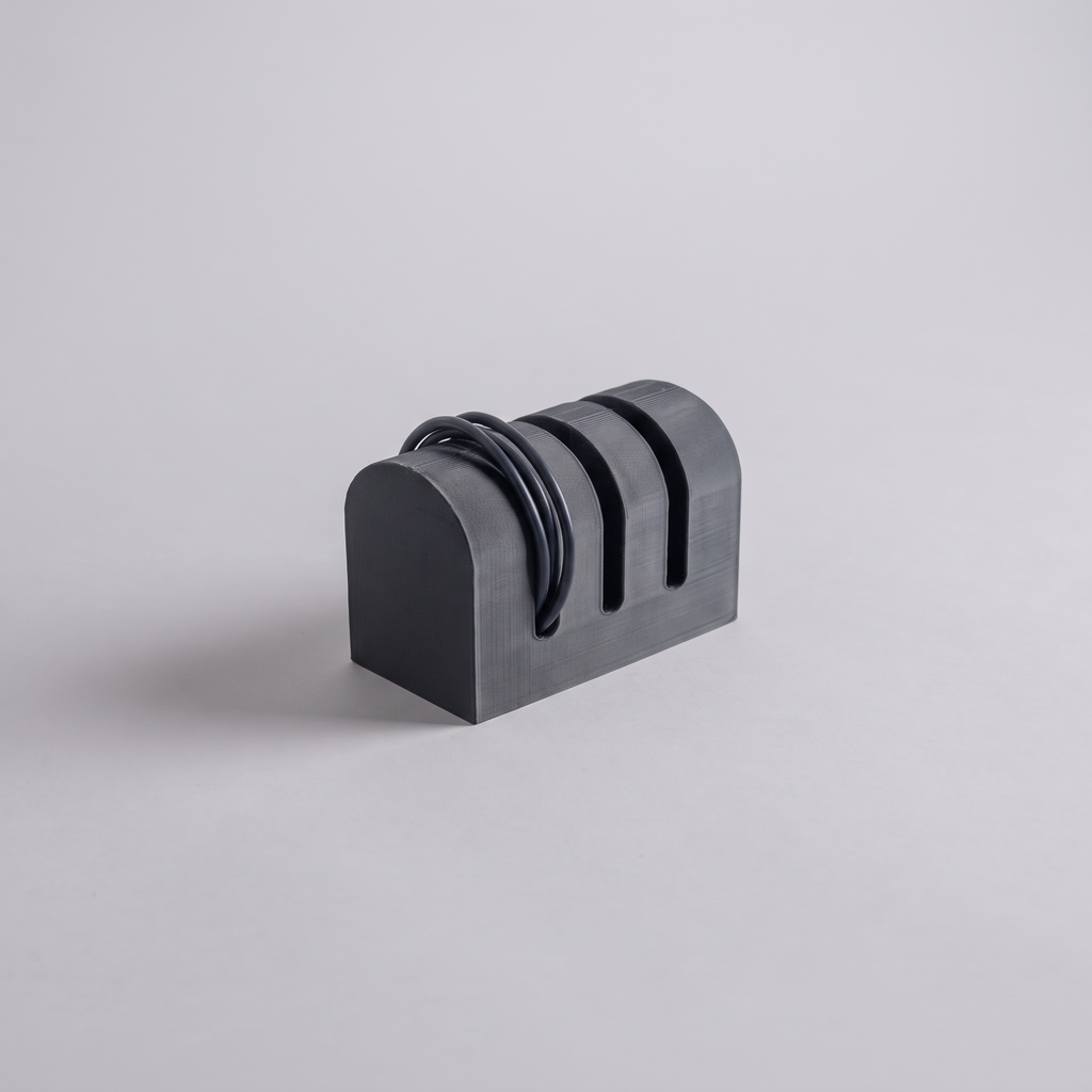 Organizador de Cables de Escritorio — Adiós al Cablerío — otro ángulo | once once LAB